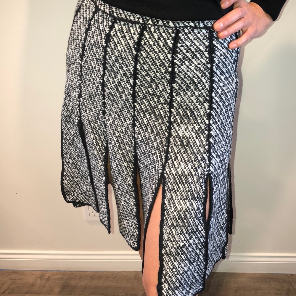 Midi skirt with shredded bottom.